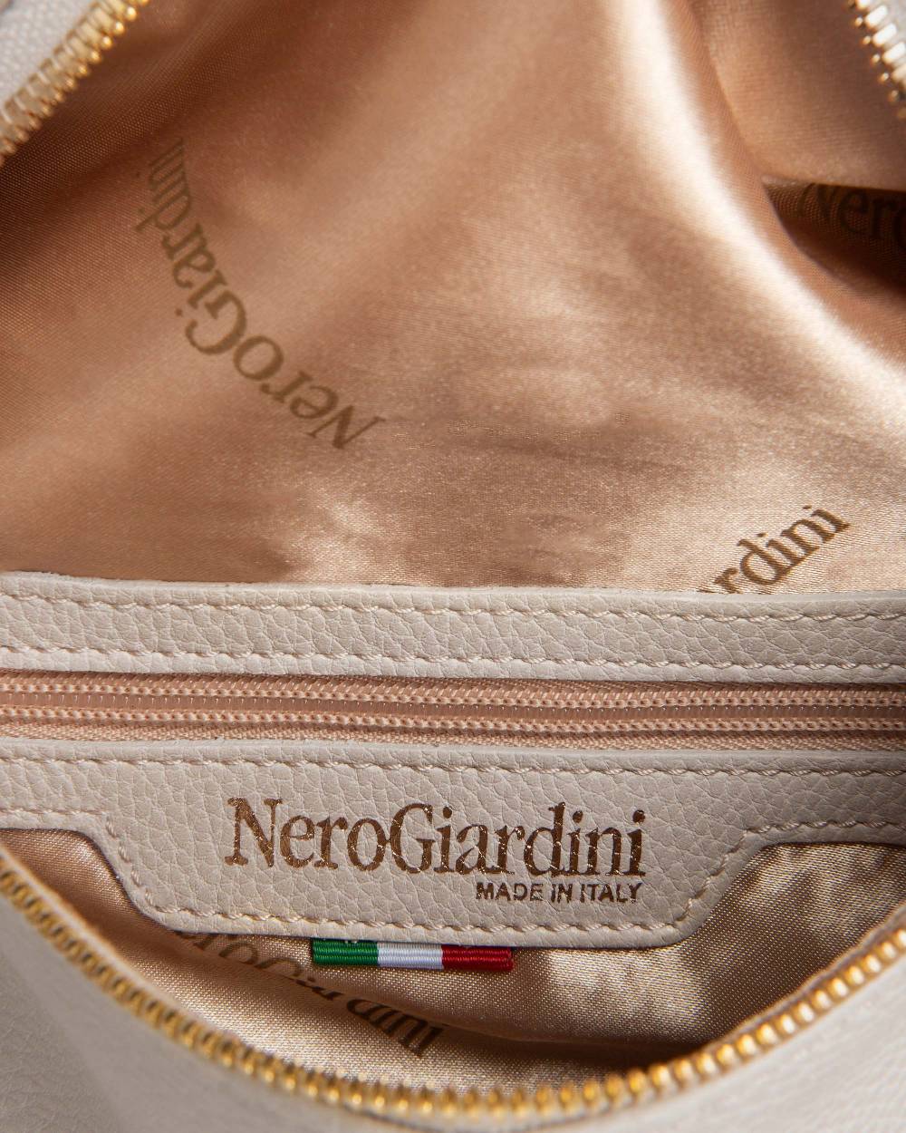 NeroGiardini Art. E443782D Qualità Garantita