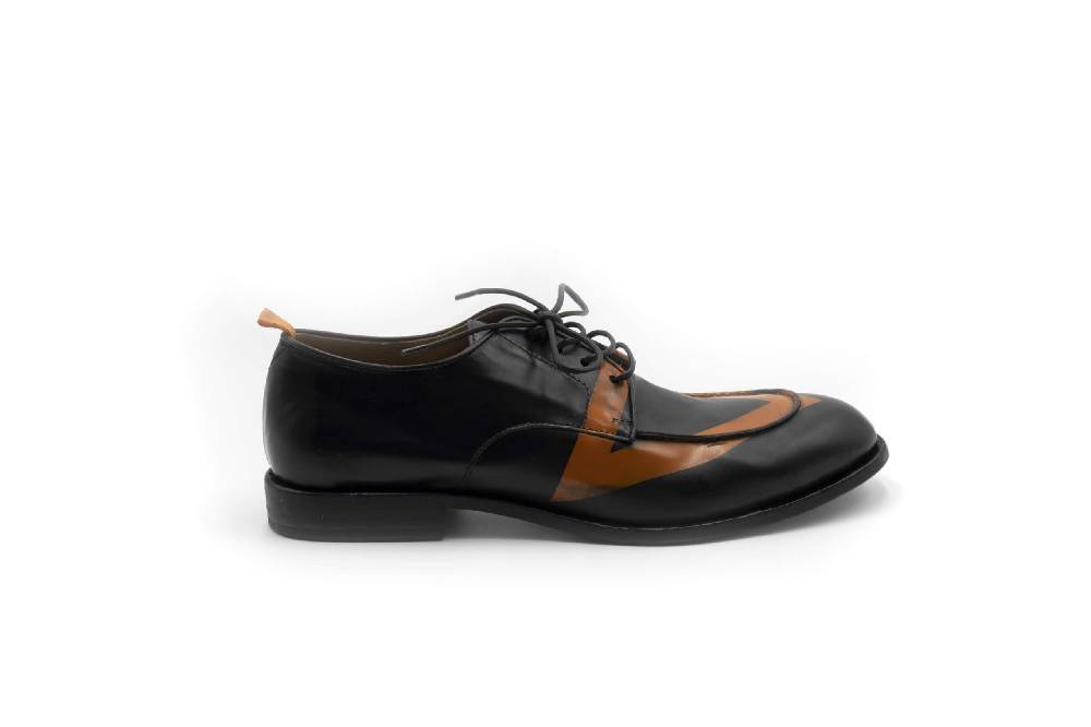 Openclosedshoes AKAMU 01 Negozio