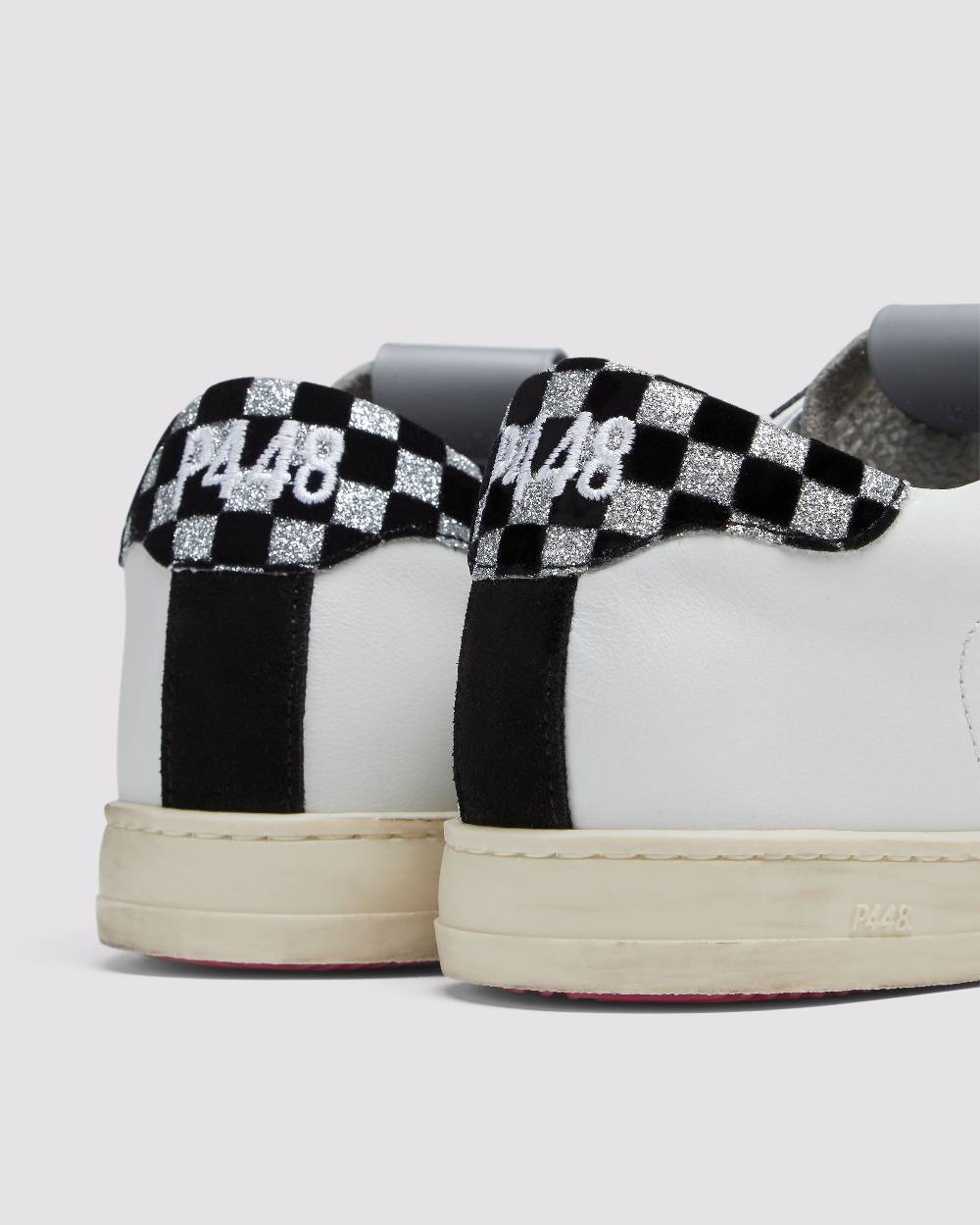 P448 John Check Offerte