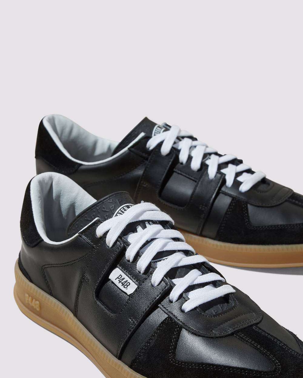 P448 Monza Black/Gaz Negozio
