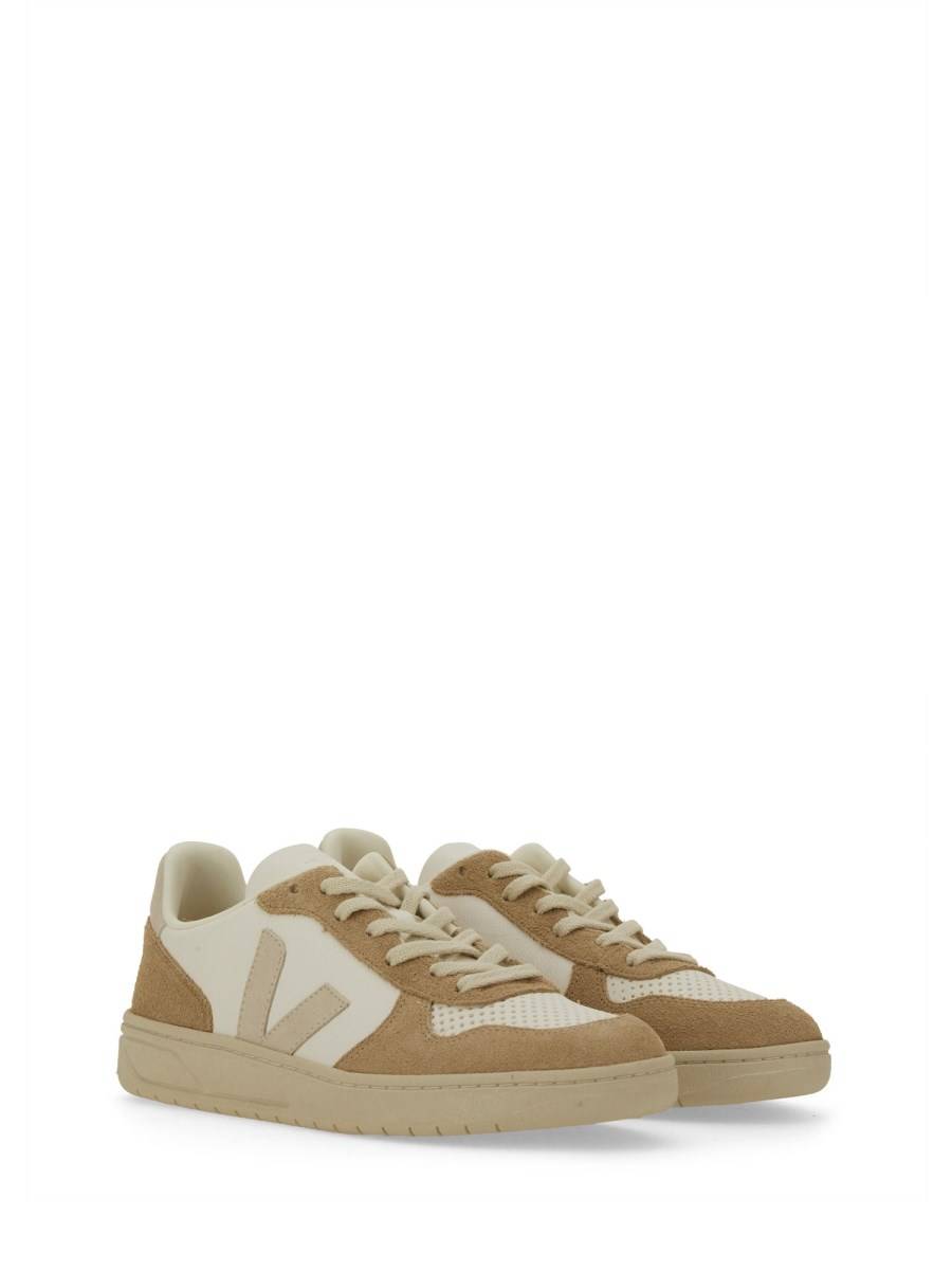 VEJA SNEAKER V-10 IN PELLE Negozi Online
