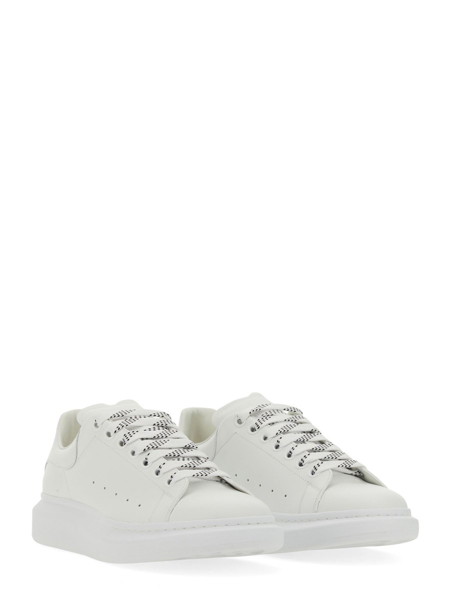 ALEXANDER McQUEEN SNEAKER OVERSIZE IN PELLE Offerta temporanea