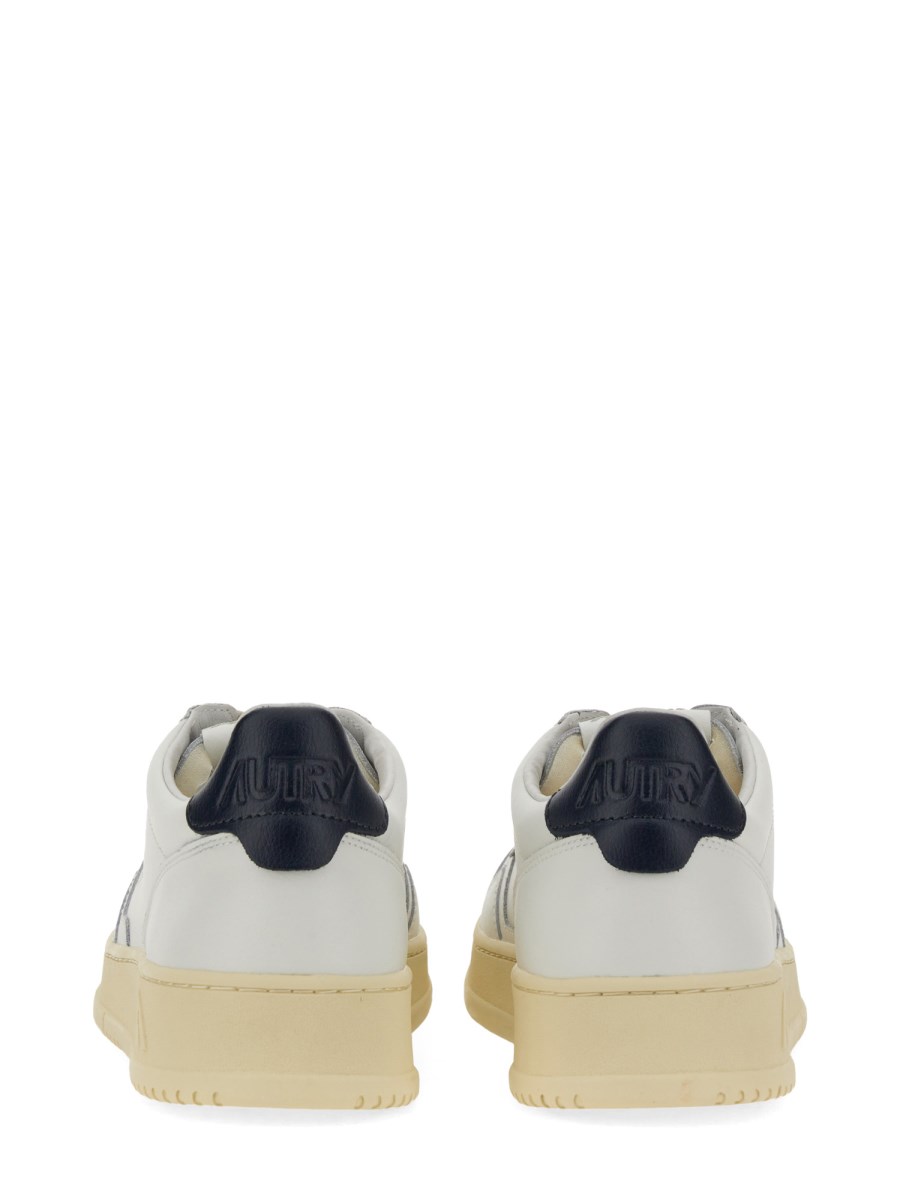 AUTRY SNEAKER MEDALIST LOW IN PELLE 50% di sconto per tempo limitato