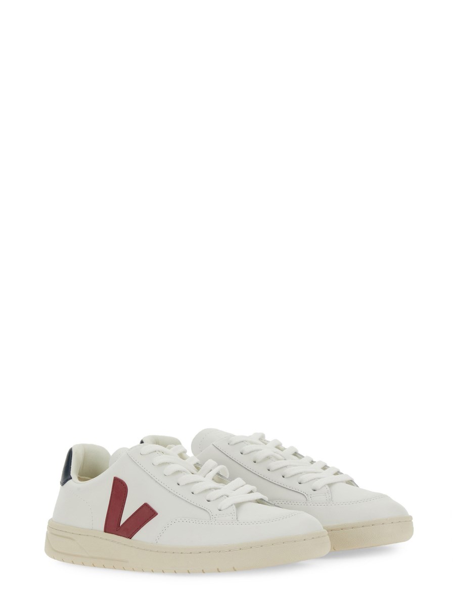 VEJA SNEAKER V-12 IN PELLE Nuovo