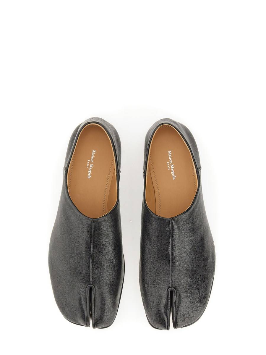 MAISON MARGIELA TABI PIATTA SENZA LACCI IN PELLE 50% di sconto per tempo limitato