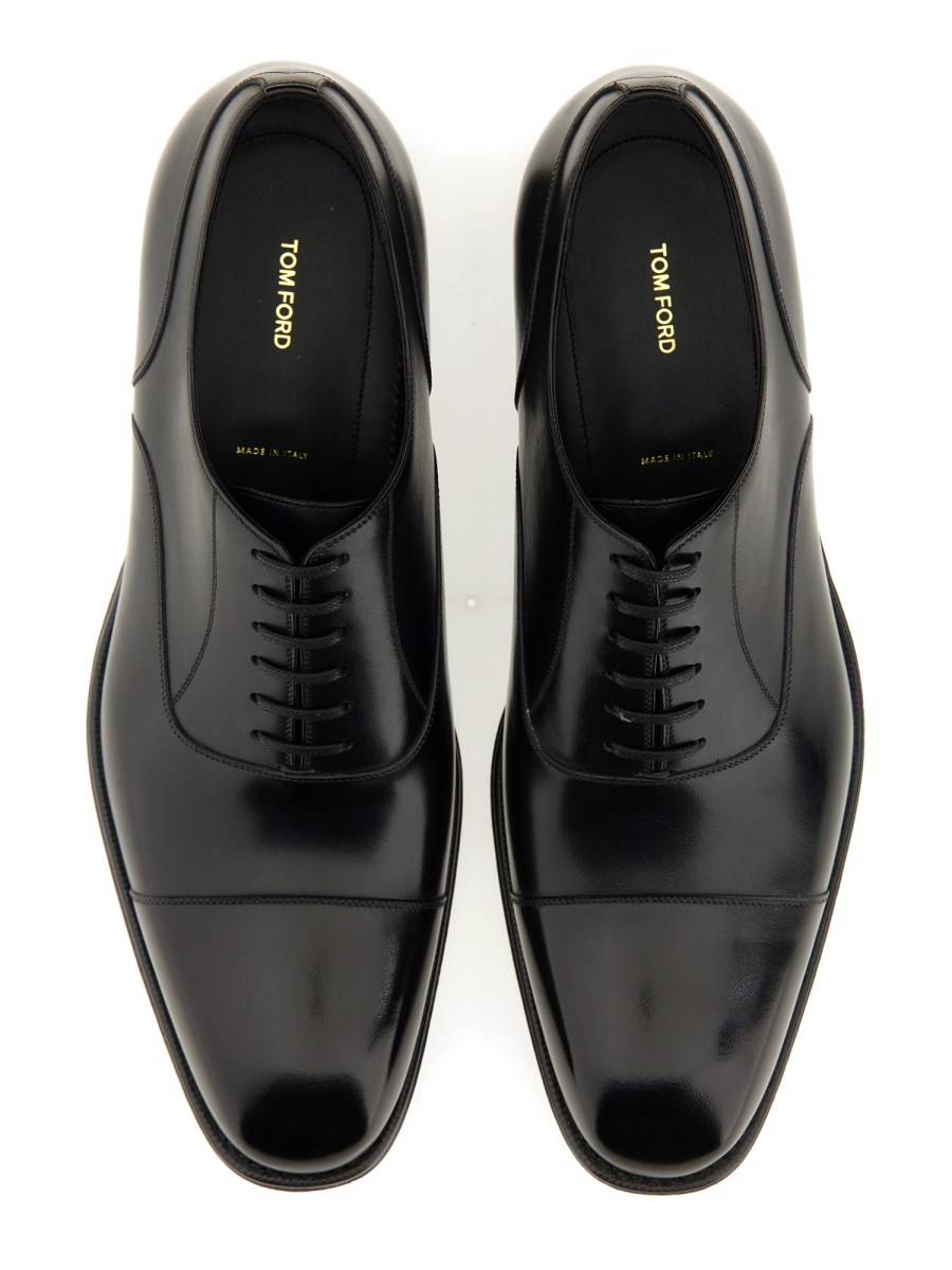 TOM FORD STRINGATA DERBY CLAYDON IN PELLE Fino Al -60%