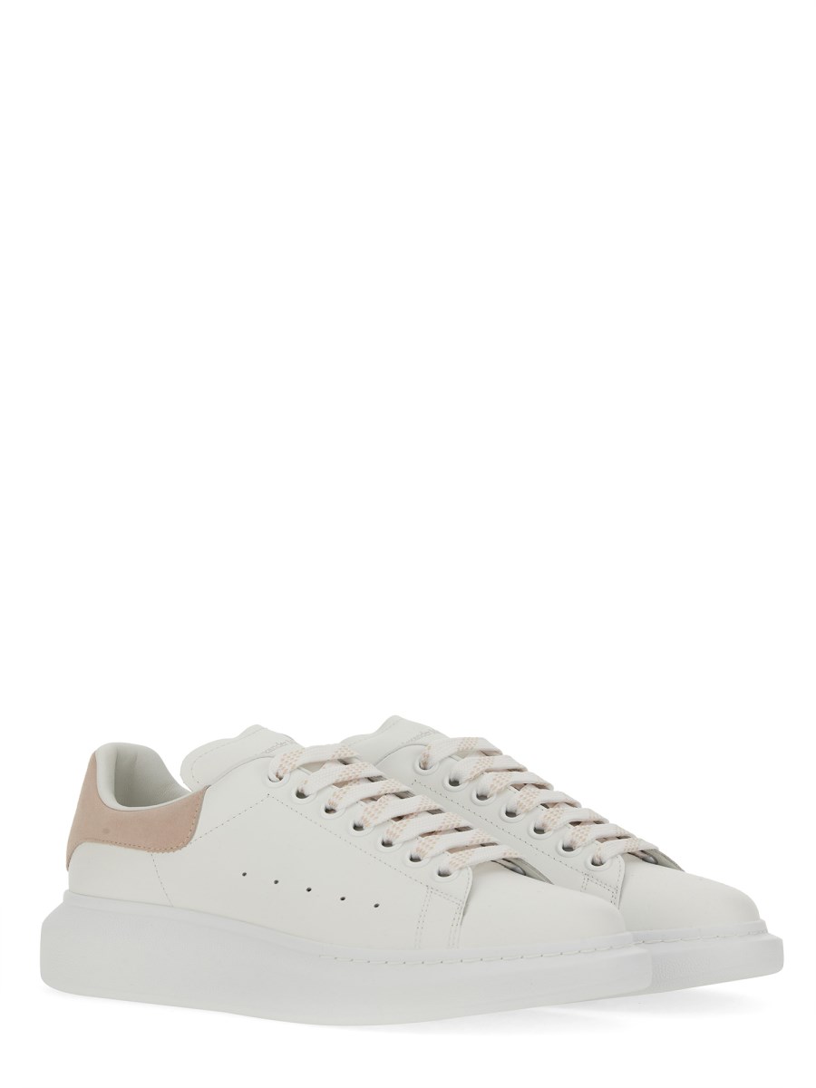 ALEXANDER McQUEEN SNEAKER OVERSIZE IN PELLE Grandi sconti