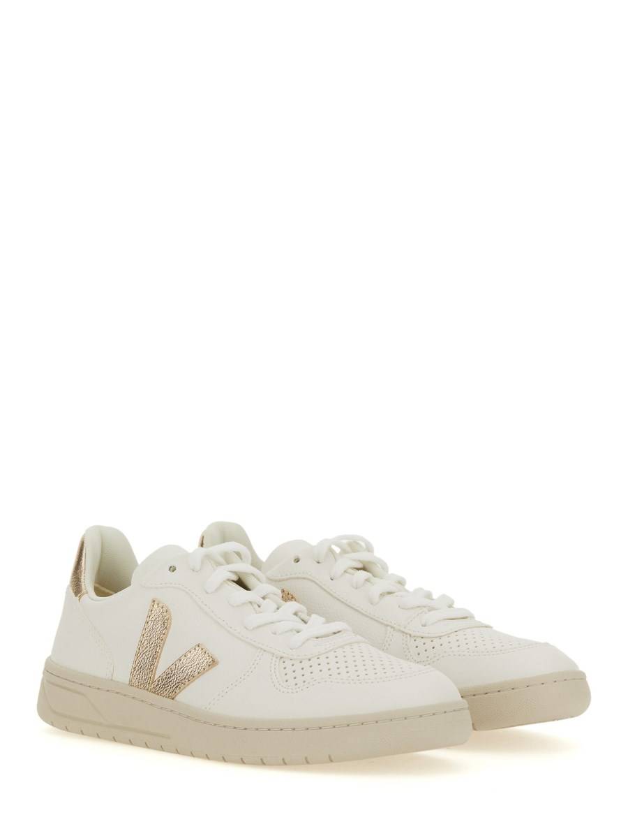 VEJA SNEAKER V-10 IN PELLE Vendite stagionali