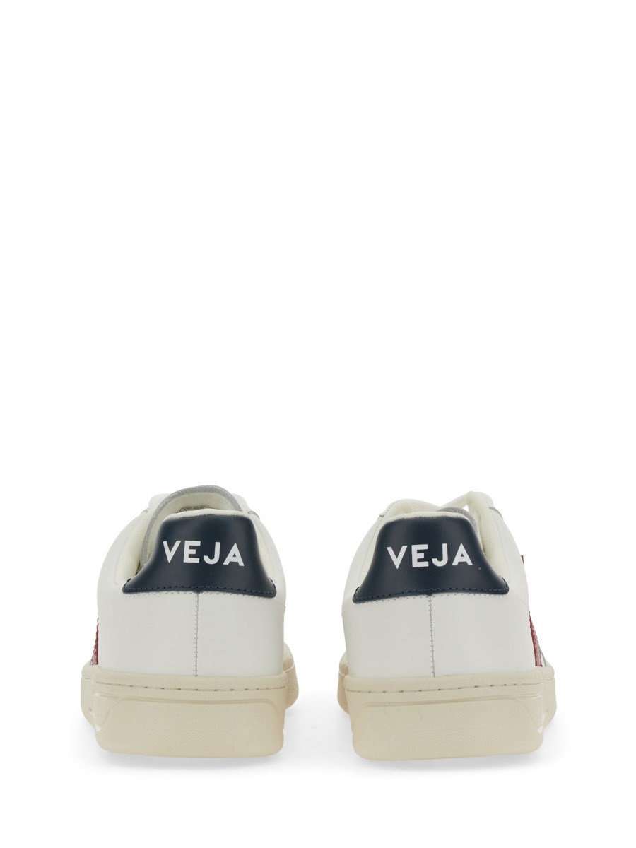 VEJA SNEAKER V-12 IN PELLE Cyber Monday