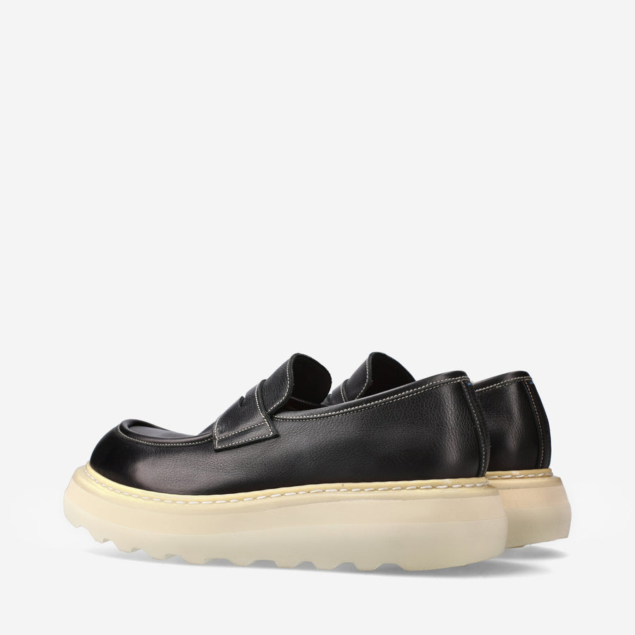 Premiata Mocassini Over Cal 32161B in vitello Liquidazione
