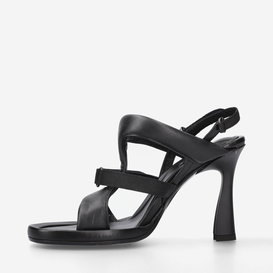 Premiata Sandali in nappa M6738A Offerte