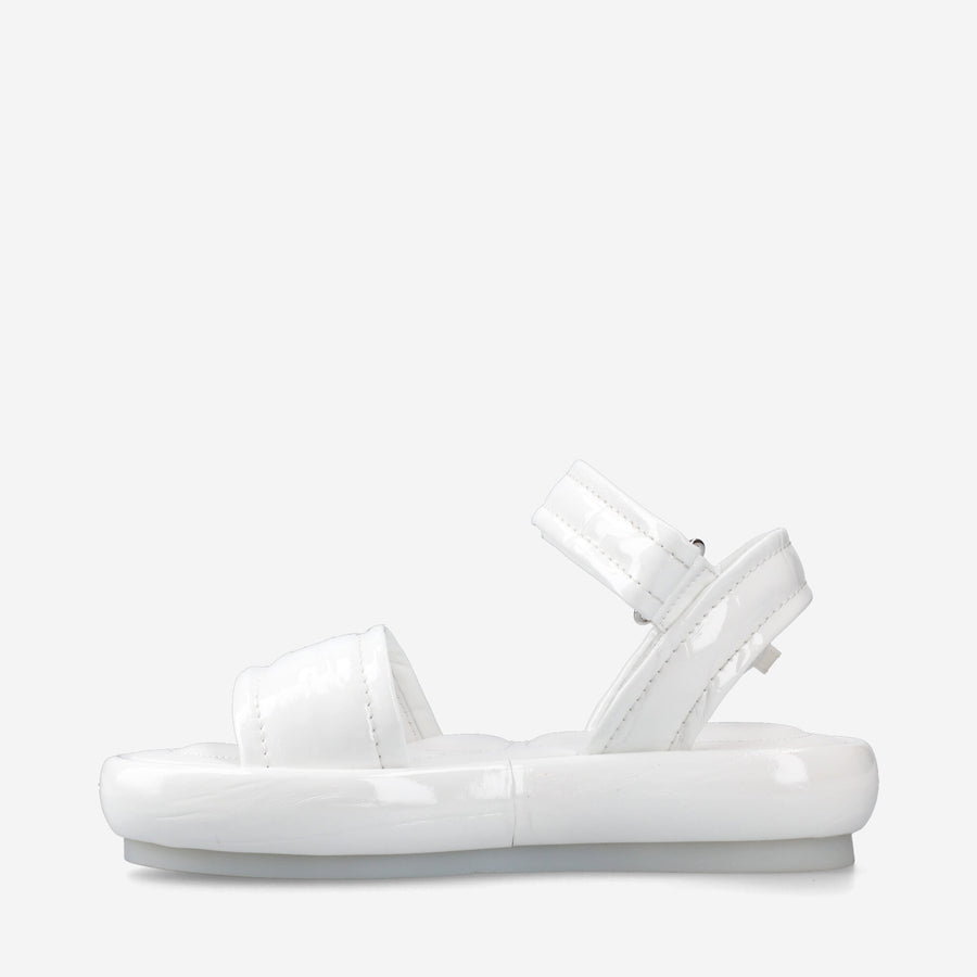 Premiata Sandali Star M6732A in vernice Vendite Flash