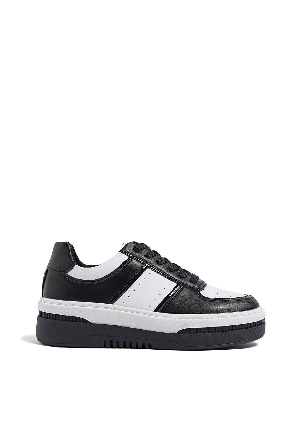 Queen Helena Sneakers - X29-5 Duty-free