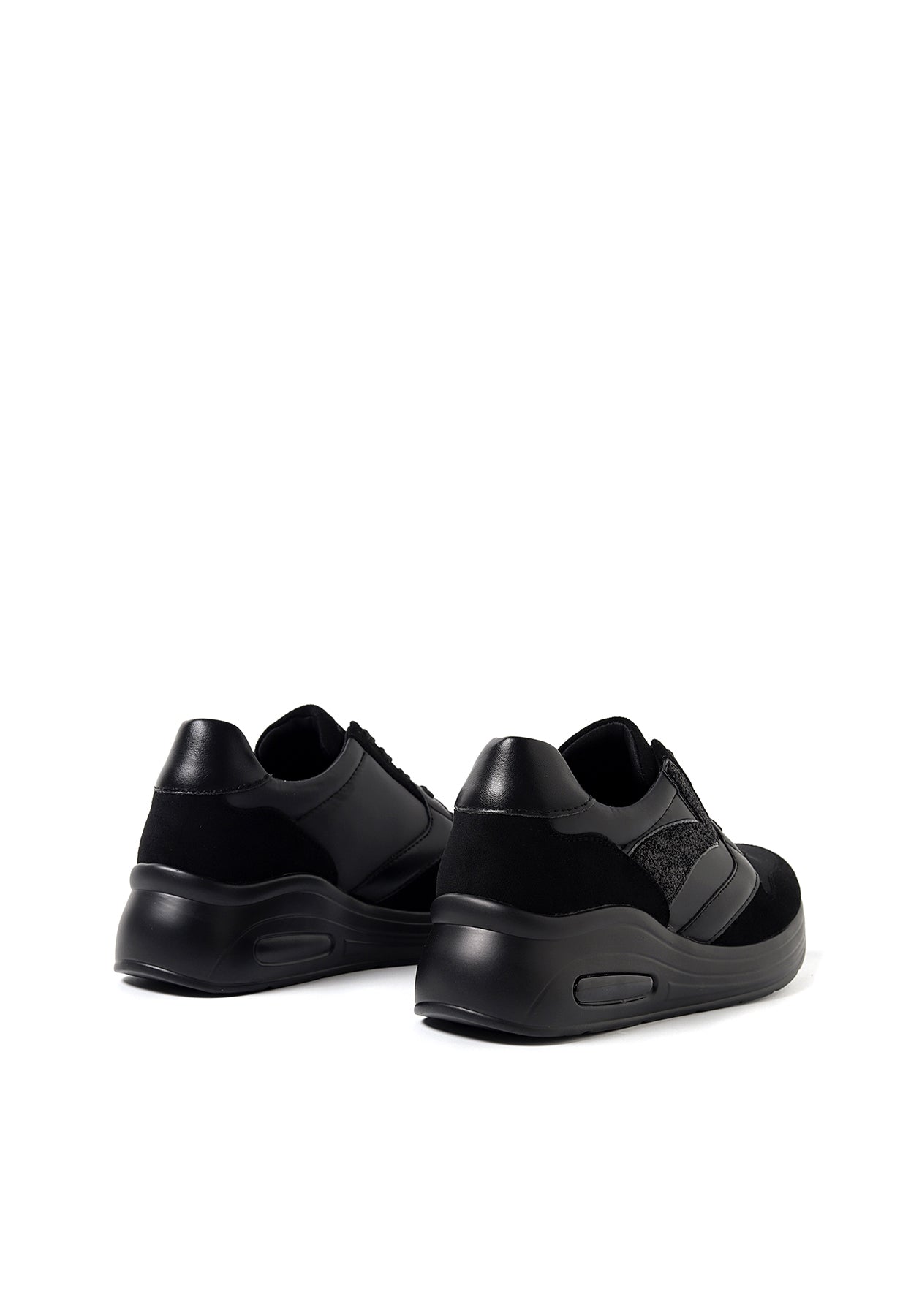 Queen Helena Sneakers - X29-1 2025