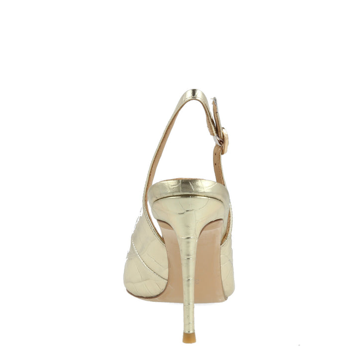 Uma Parker Chanel in Cocco Platino Presa