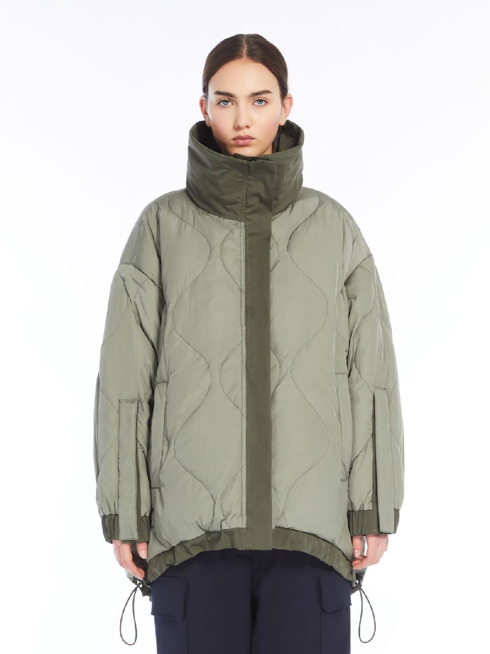 Weekend Parka reversibile in tessuto antigoccia Outlet