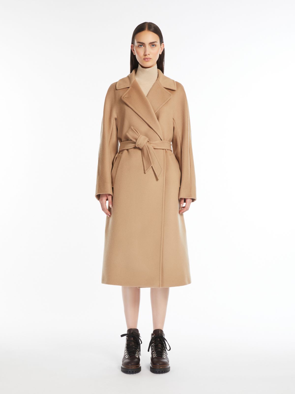 Weekend Cappotto in lana con cintura Fino Al -60%