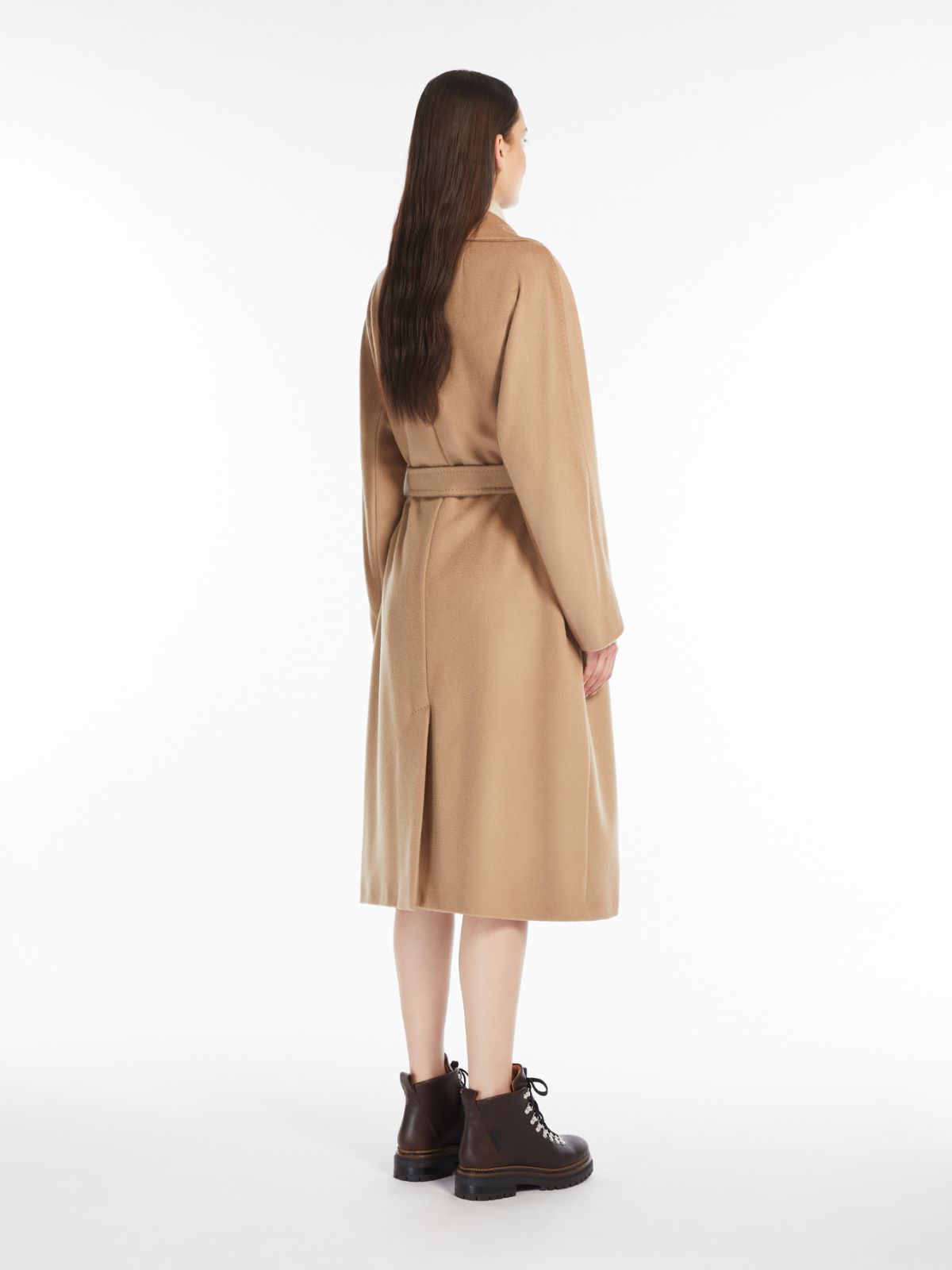 Weekend Cappotto in lana con cintura Fino Al -60%