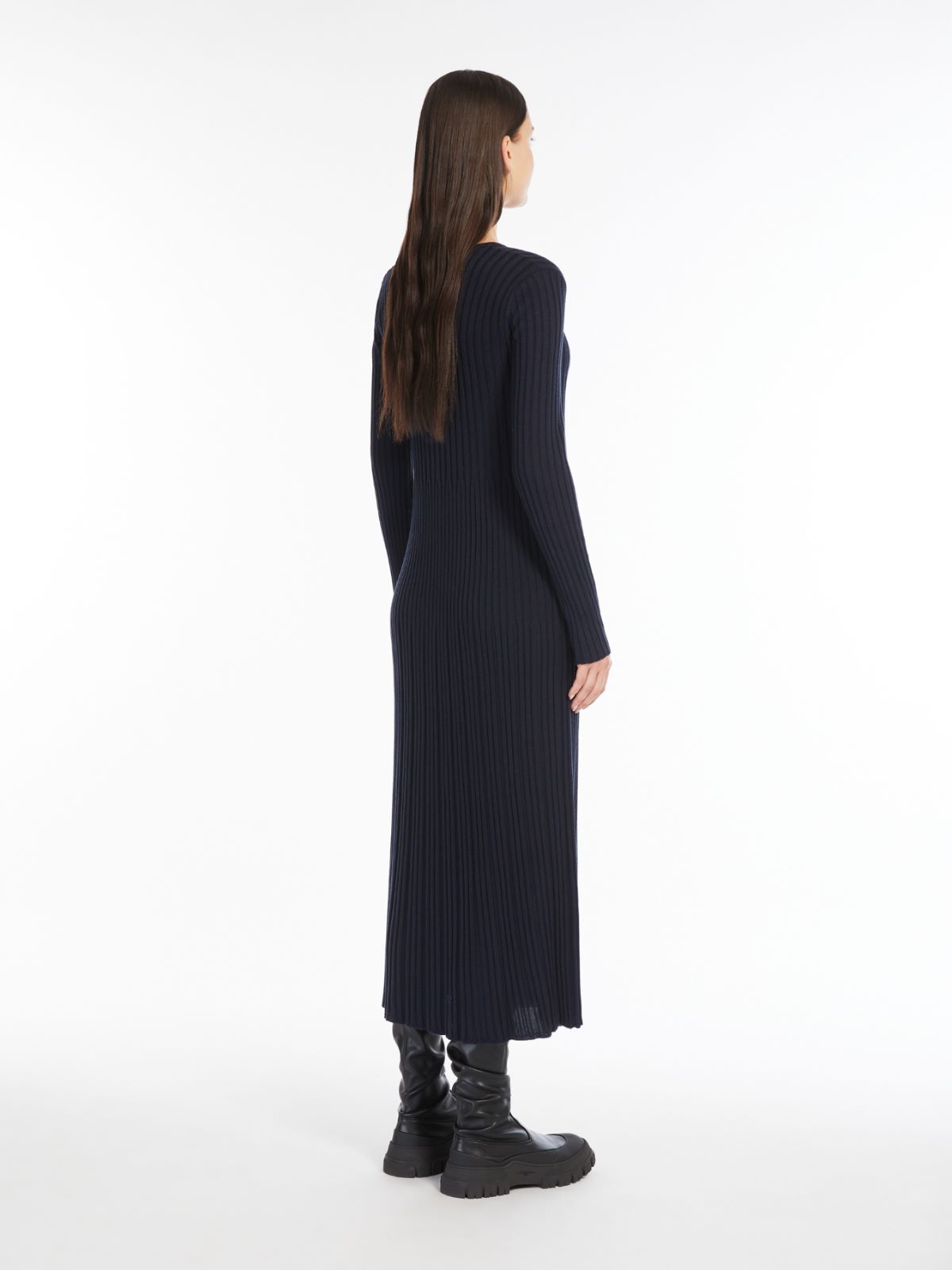 Weekend Abito in maglia di mista lana Offerte