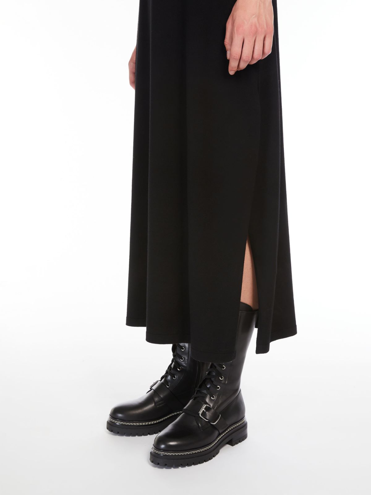 Weekend Abito smanicato in viscosa stretch Nuovo