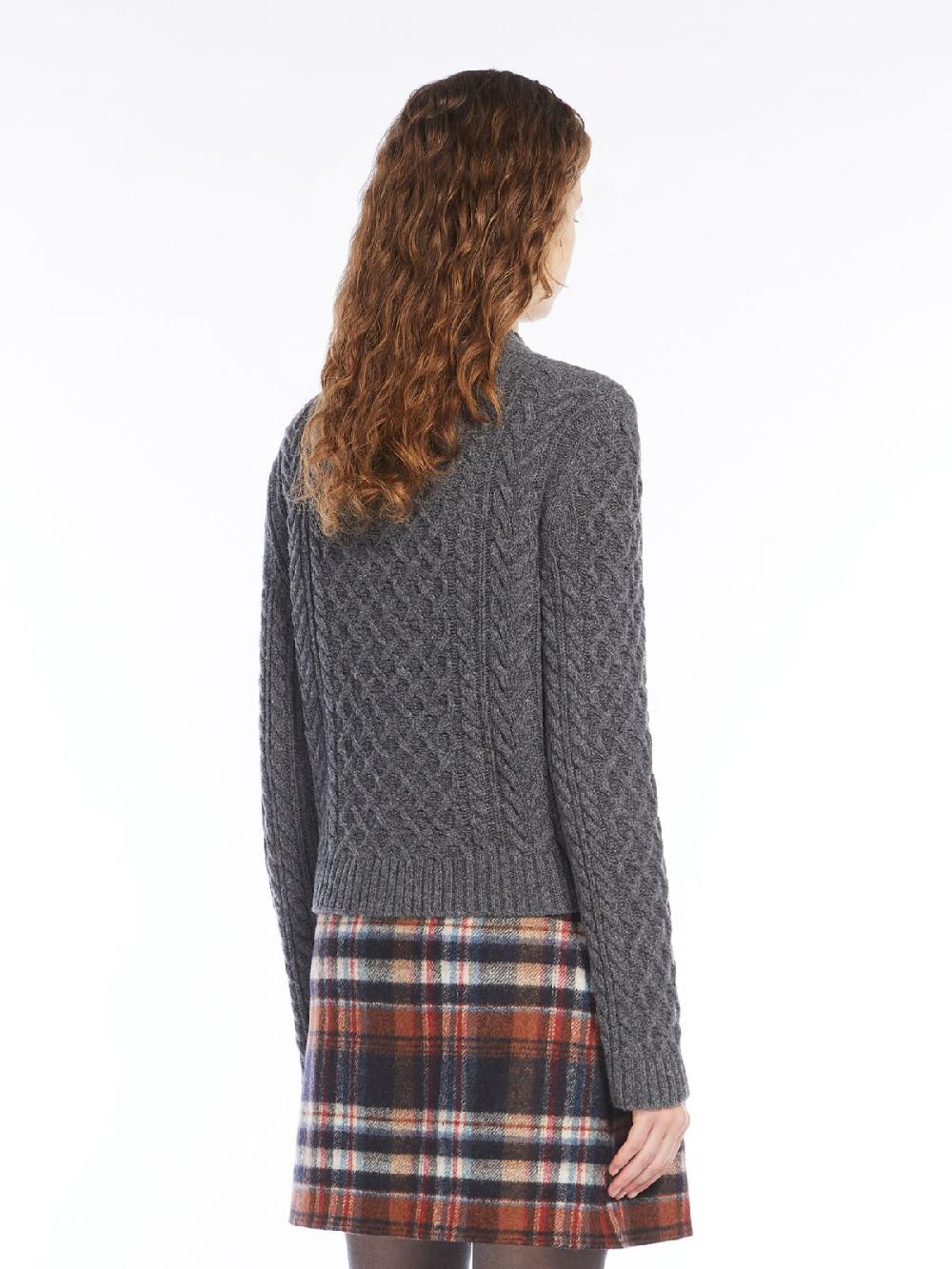 Weekend Cardigan in lana a trecce Sconto
