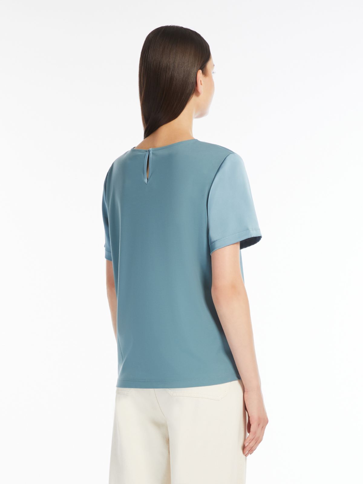 Weekend T-shirt in raso e jersey Solo un giorno rimasto