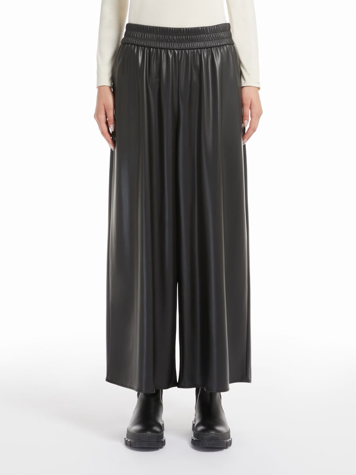 Weekend Pantalone in tessuto spalmato Nuovo