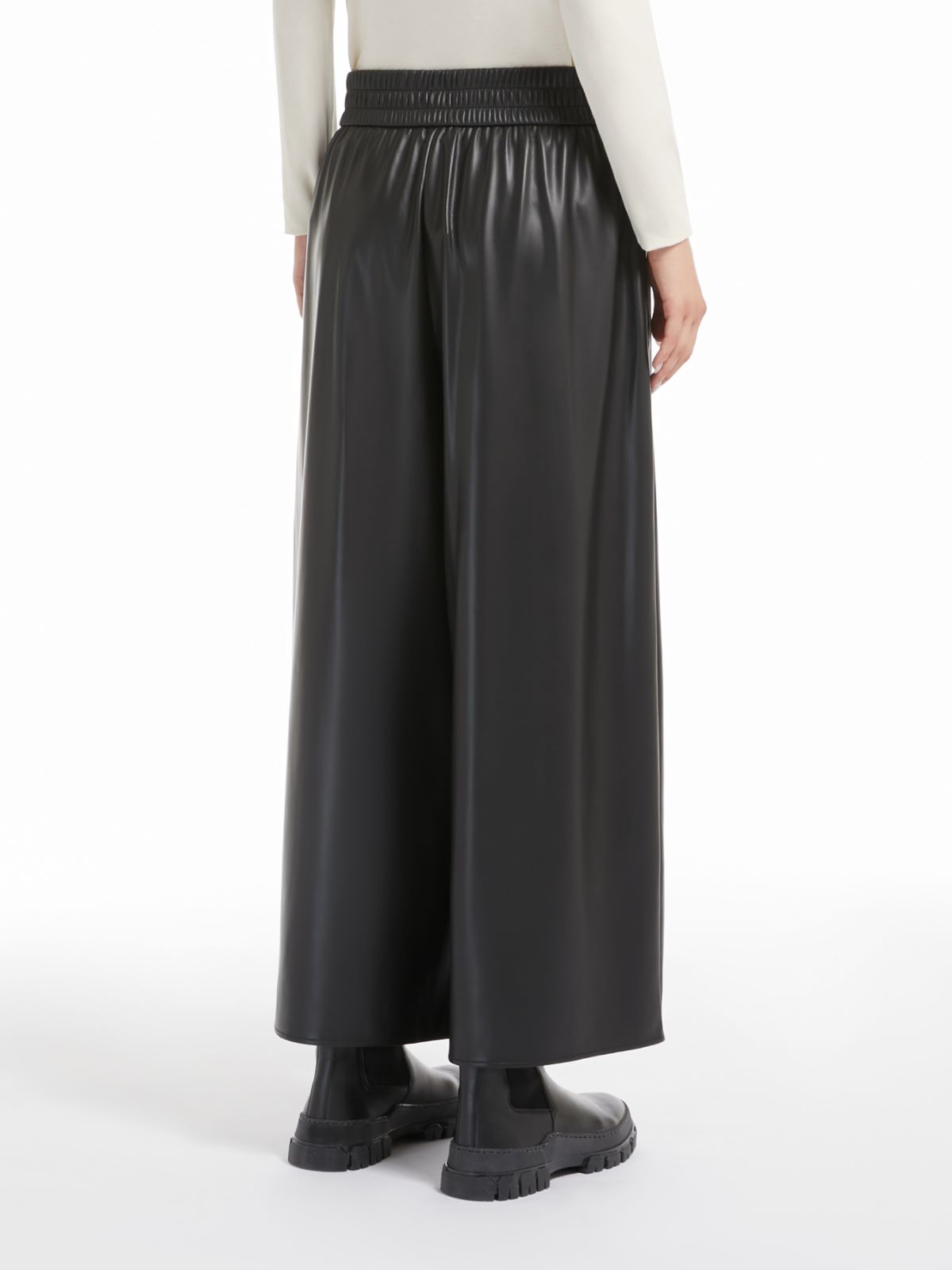 Weekend Pantalone in tessuto spalmato Nuovo