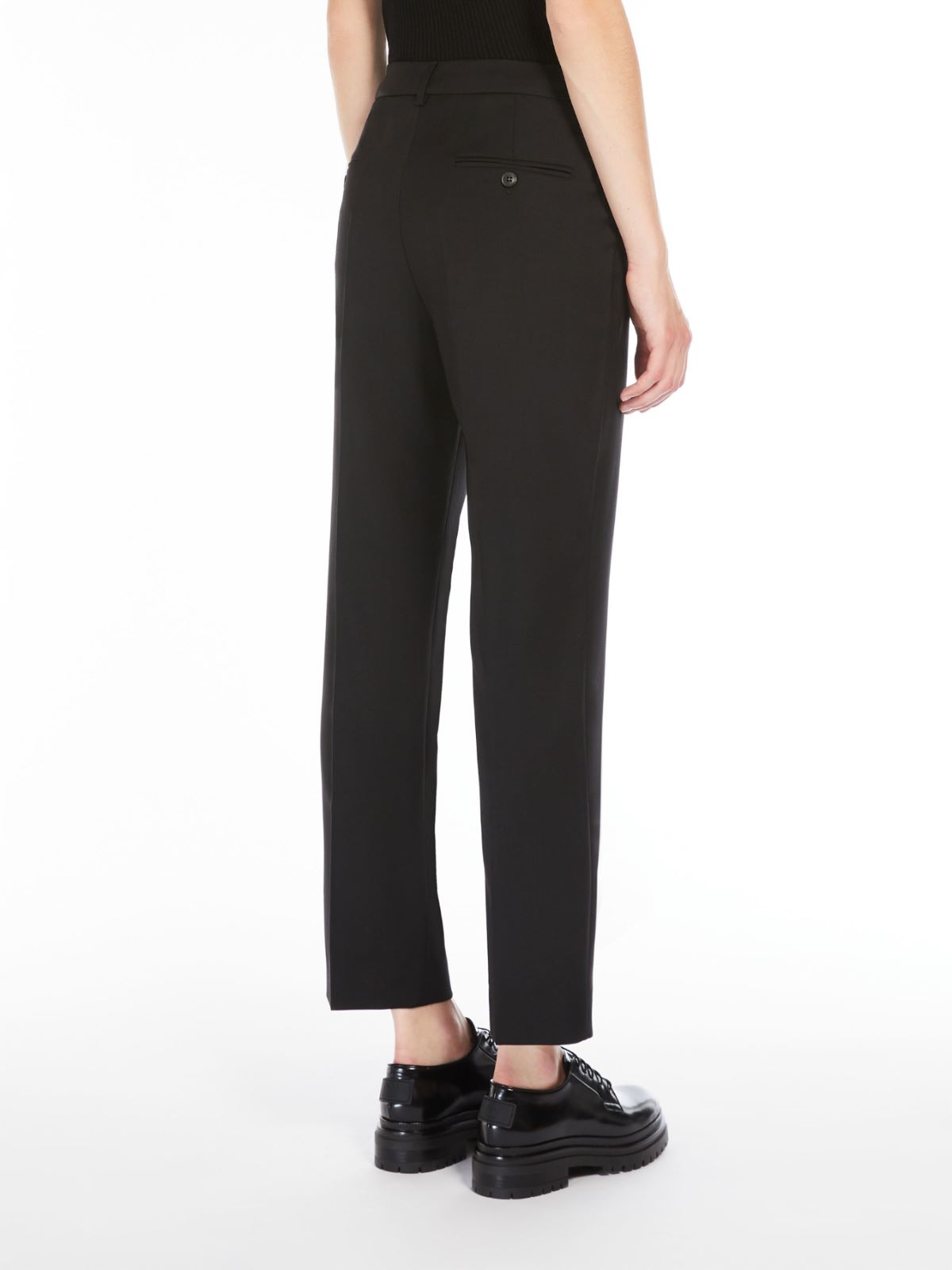 Weekend Pantalone a sigaretta in tela di lana Novità