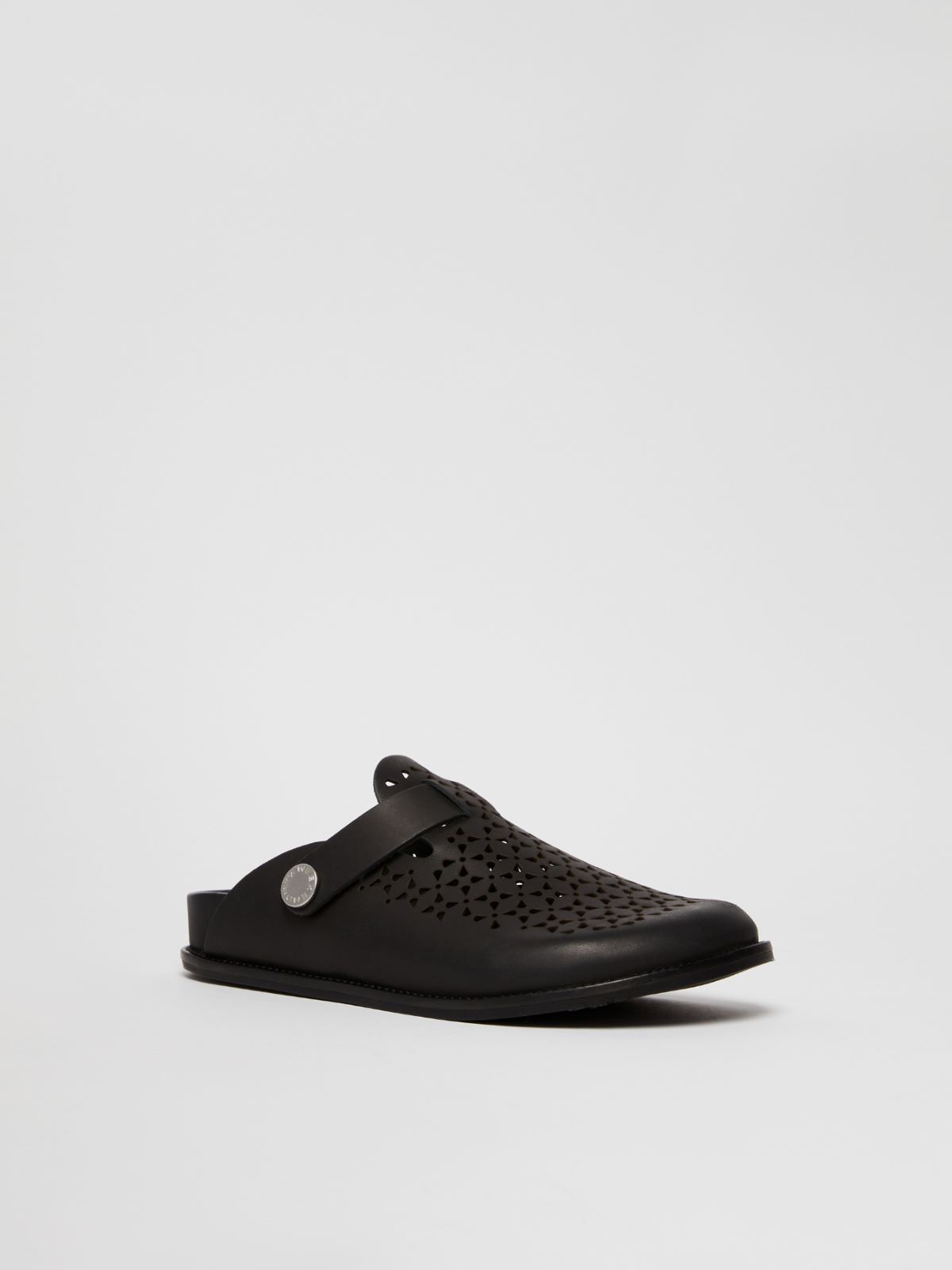 Weekend Sabot in pelle laserata Promozione Limitata