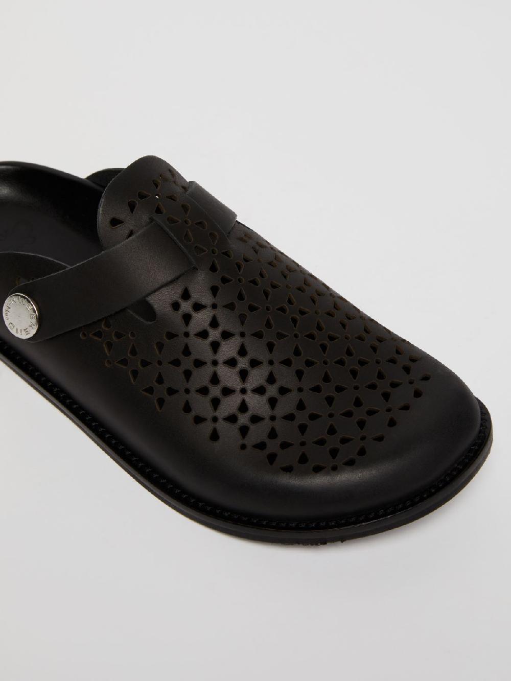 Weekend Sabot in pelle laserata Promozione Limitata