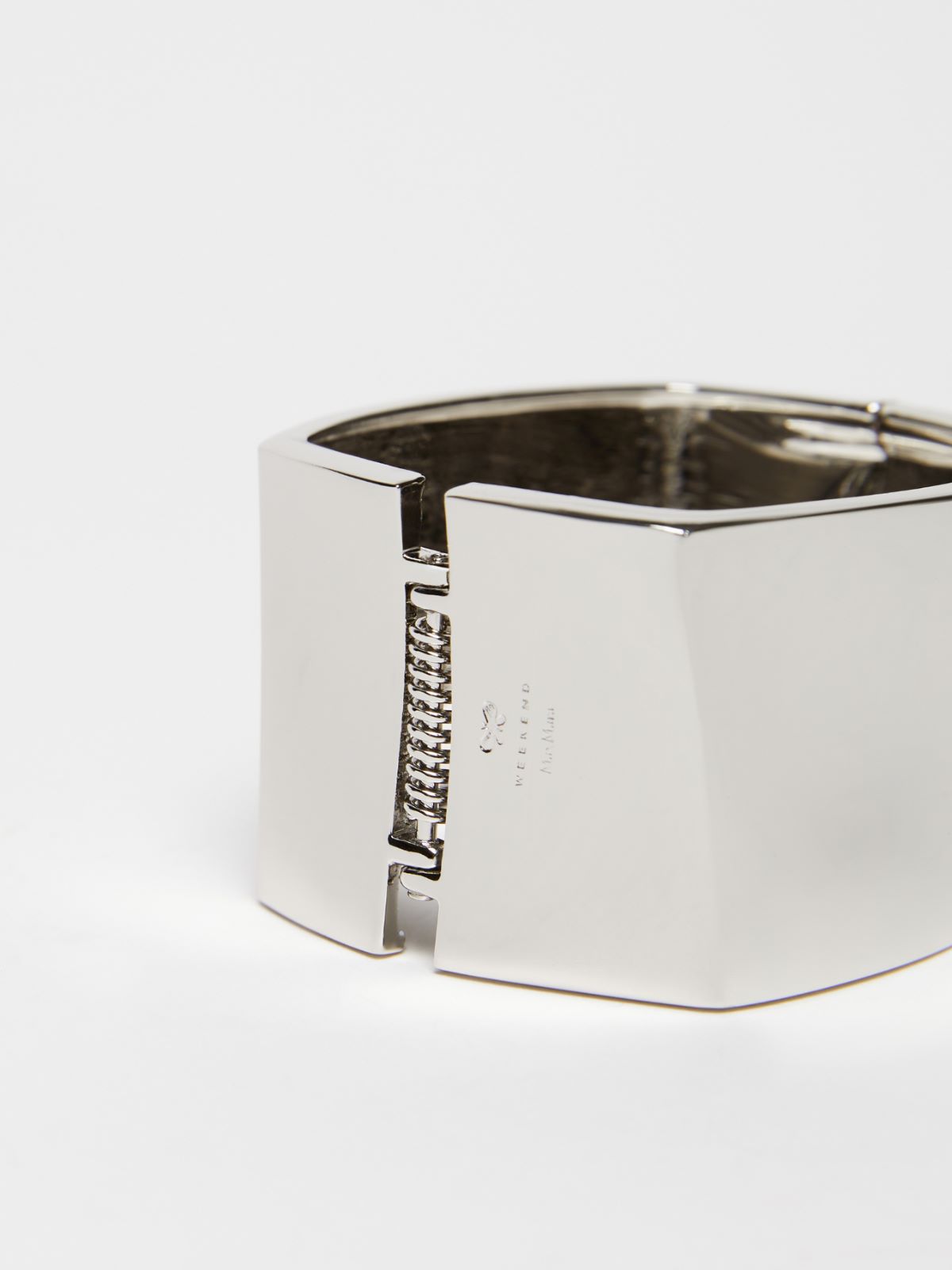 Weekend Bracciale rigido in metallo Convenienza