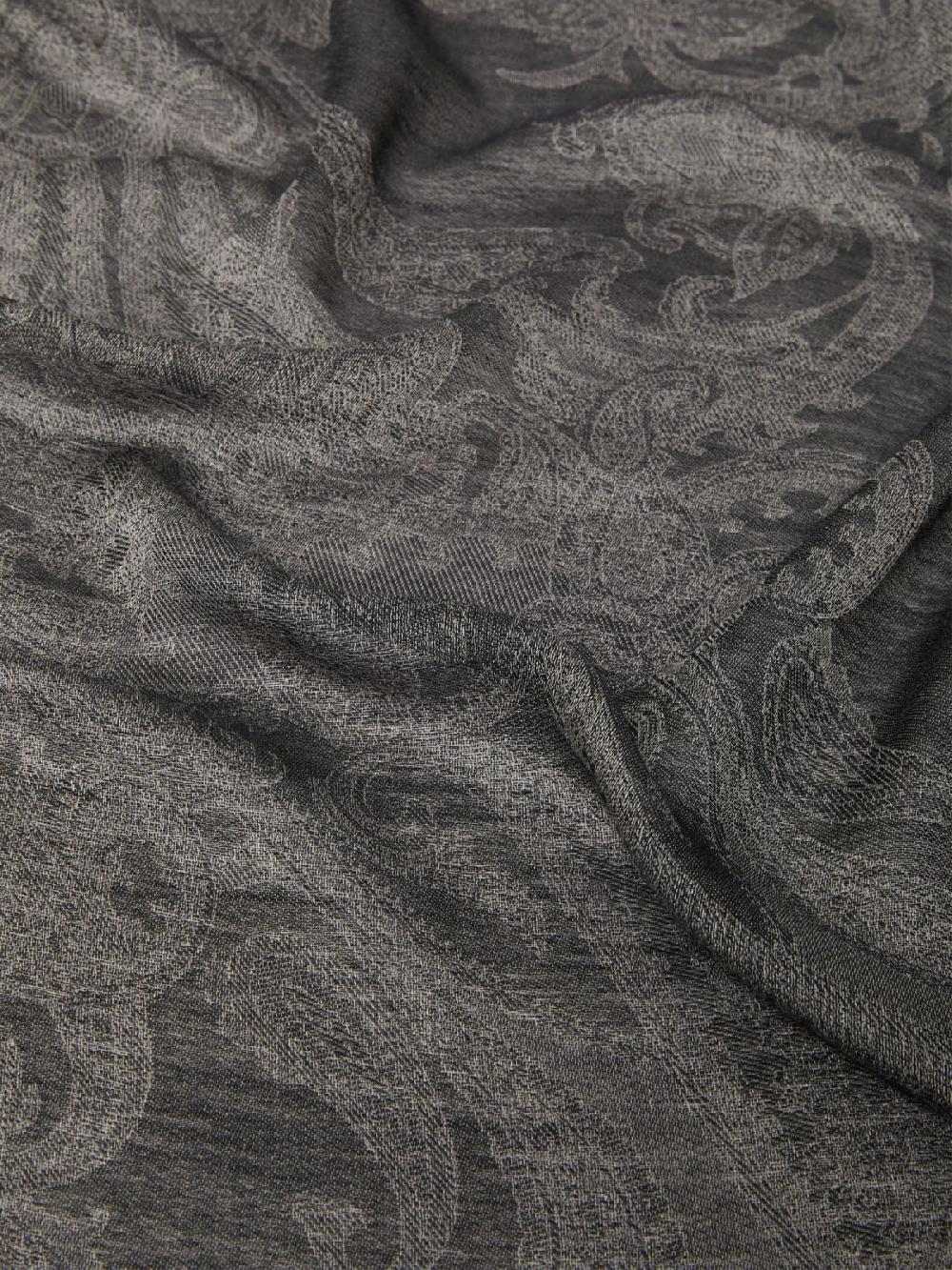 Weekend Stola in viscosa e modal jacquard Cyber Monday