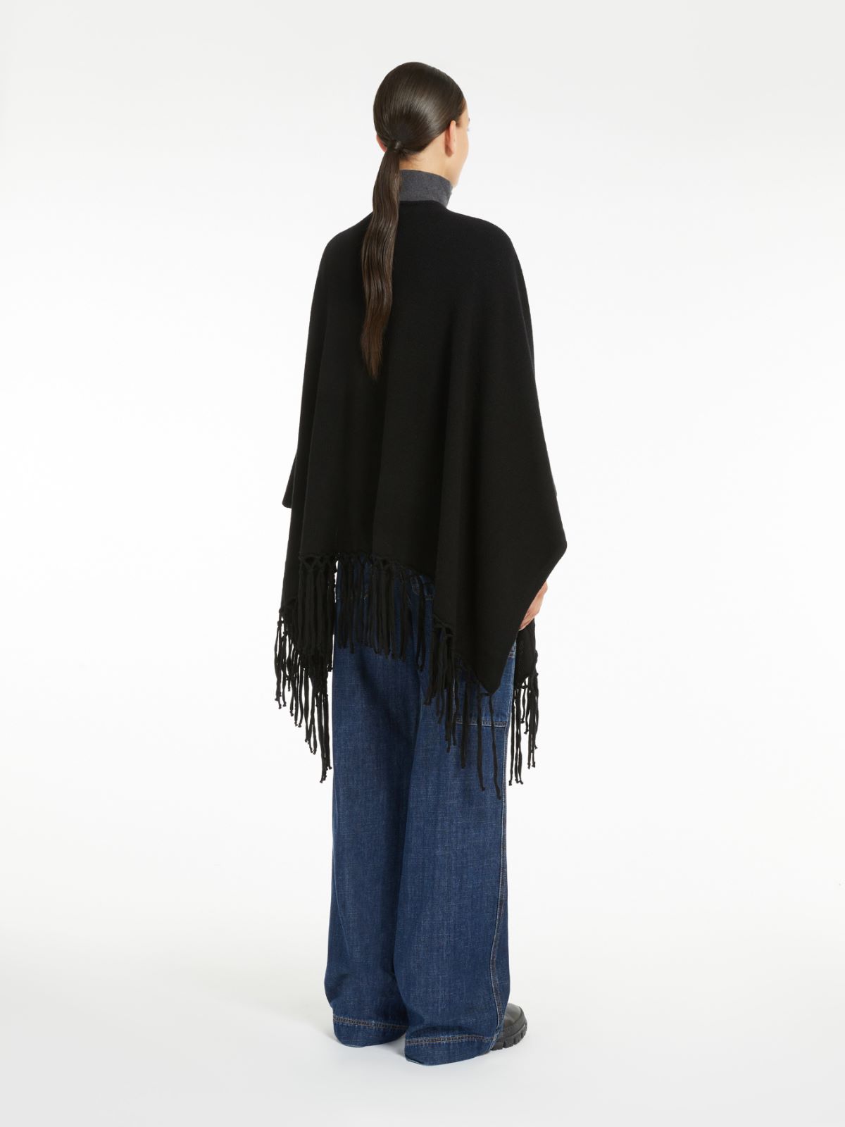 Weekend Poncho in pura lana Enormi risparmi