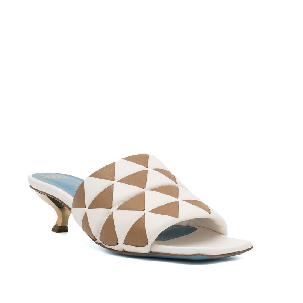 Amalfi by rangoni Mules Vicky bianche Acquista Ora